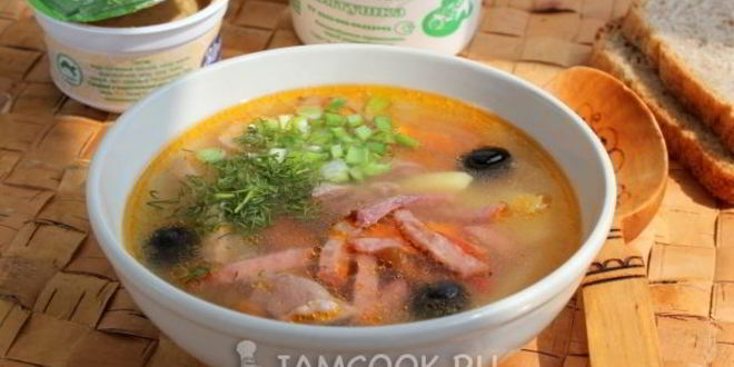 Рецепт мясной солянки в мультиварке