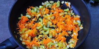 Шаг 3: солянки из квашеной капусты