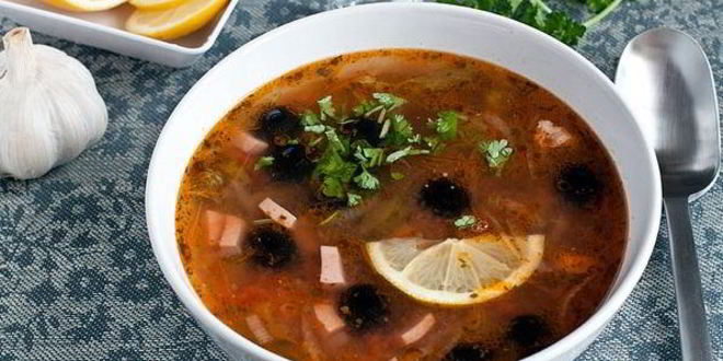 Рецепт солянки мясной классической