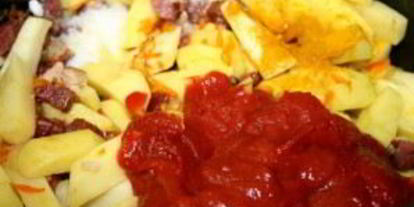 Шаг 5: солянки сборной мясной с картошкой