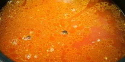 Шаг 6: солянки сборной мясной с картошкой