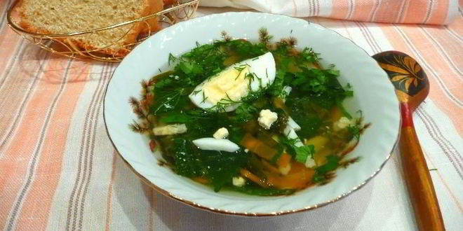 Рецепт супа из щавеля и крапивы с яйцом
