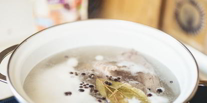 Шаг 1: харчо по-грузински со сливами