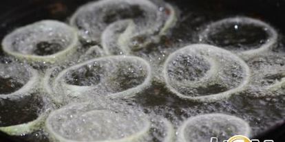 Шаг 9: супа пюре из горошка с хрустящим луком и паприкой