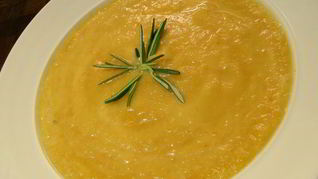 Рецепт Супа-пюре из корнеплодов с имбирем и розмарином
