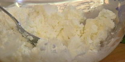 Шаг 4: супа-пюре из спаржи с клецками из феты