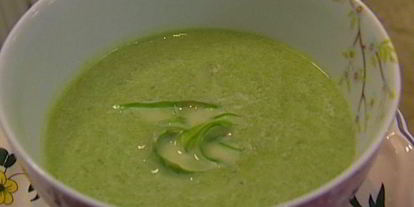 Шаг 8: супа-пюре из спаржи с клецками из феты