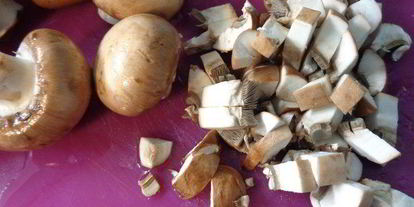 Шаг 3: тыквенного супа-пюре с грибами и перцем чили