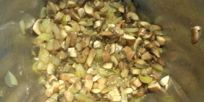 Шаг 4: тыквенного супа-пюре с грибами и перцем чили