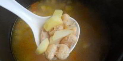 Шаг 2: супа с курицей в мультиварке