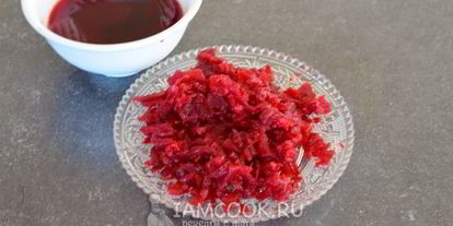 Шаг 4: свекольника из маринованной свеклы из банки