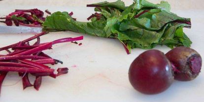 Шаг 1: свекольника холодного с ботвой