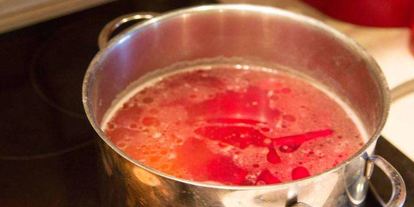 Шаг 10: свекольника холодного с ботвой