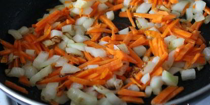 Шаг 2: свекольного супа со сметаной