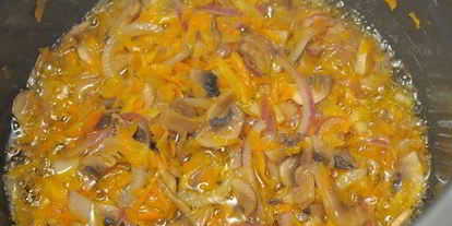 Шаг 2: легкого сырно-креветочный суп