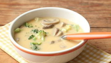 Рецепт Сырного супа с брокколи и шампиньонами