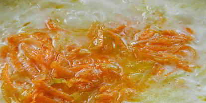 Шаг 5: сырного супа с горошком и капустой