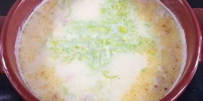 Шаг 9: сырного супа с семгой и креветками