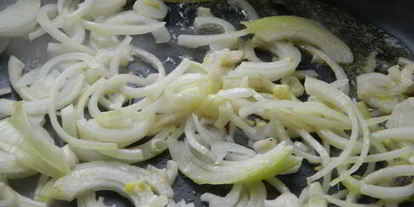 Шаг 4: сырного супа с сосисками