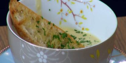 Шаг 13: тосканского супа из белой фасоли с чесночными гренками