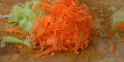 Шаг 4: тосканского супа из белой фасоли с чесночными гренками