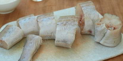 Шаг 2: ухи из минтая