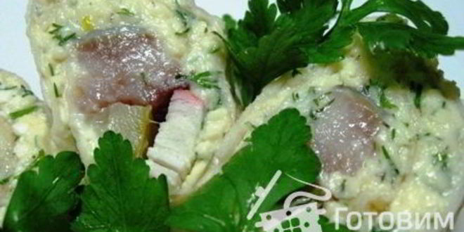 Рецепт блинчиков с селедкой и крабовыми палочками