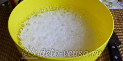 Шаг 1: блинов на молоке с содой