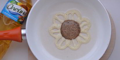 Шаг 7: блинов-подсолнухов из заварного теста на топленом молоке