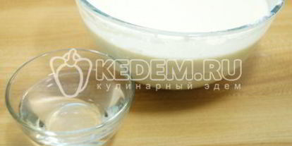 Шаг 3: блинов с курицей и морковью по-корейски