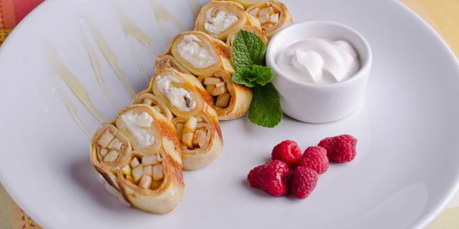 Рецепт Блинов с творогом и фруктами