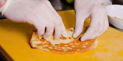 Шаг 11: блинов с творогом и фруктами