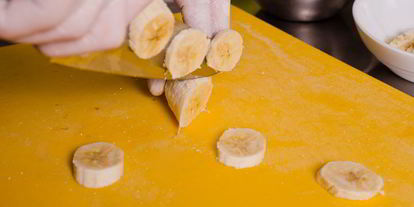 Шаг 8: блинов с творогом и фруктами