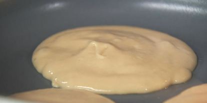 Шаг 3: панкейков с грушевым сиропом и горячий шоколад