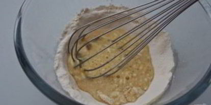 Шаг 1: тоненьких блинов на молоке