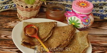 Шаг 16: тонких блинов с дырочками на сметане