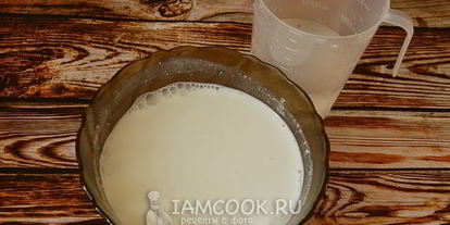 Шаг 7: тонких блинов с дырочками на сметане