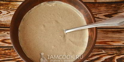 Шаг 10: тонких блинов с дырочками на сметане