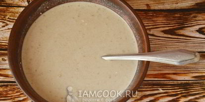 Шаг 11: тонких блинов с дырочками на сметане