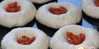 Шаг 20: ароматных булочек с курагого и кардамонома