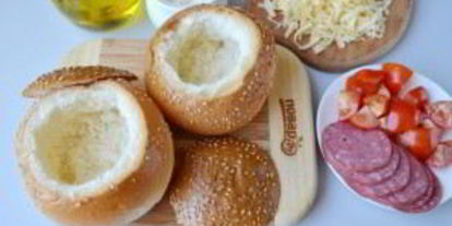 Шаг 3: булочек, фаршированных омлетом, на завтрак