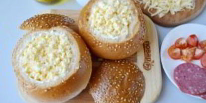 Шаг 6: булочек, фаршированных омлетом, на завтрак