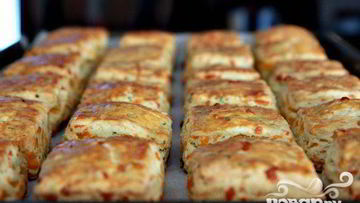 Рецепт Булочек с сыром и луком