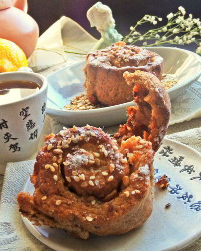 Рецепт булочек яблочных из полезной муки