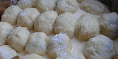 Шаг 4: румяных булочек с курагой и черносливом