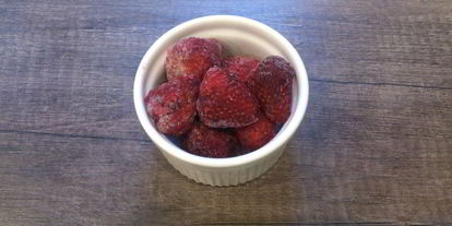 Шаг 6: слоеных булочек с творогом и клубникой