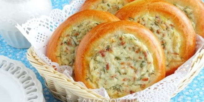 Рецепт ватрушек с копченым сыром и укропом