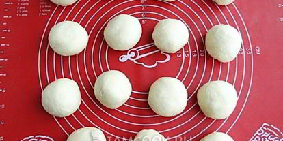 Шаг 10: ватрушек с копченым сыром и укропом