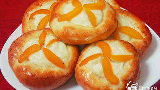 Рецепт Ватрушек с пудингом и абрикосами
