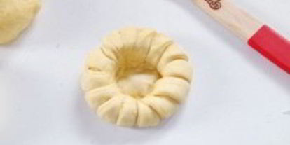 Шаг 11: ватрушек с творогом, брынзой и зеленью